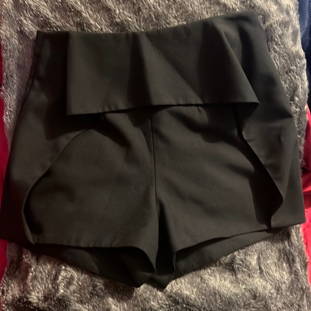 Very nice Balenciaga shorts. Only worn once. No flaws, like new.